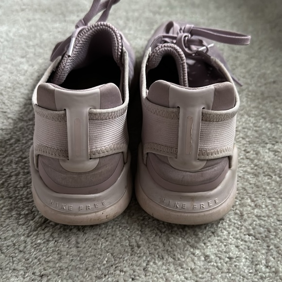 Nike free rn size 10 - Picture 4 of 4